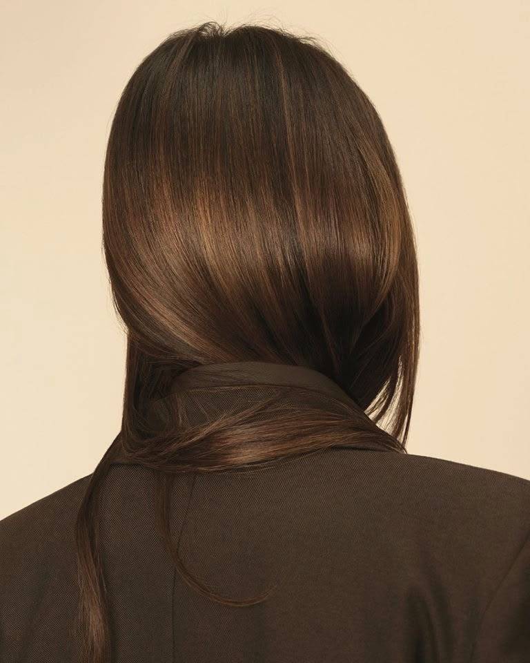 Sleek en gezond haar na treatment bij Tint