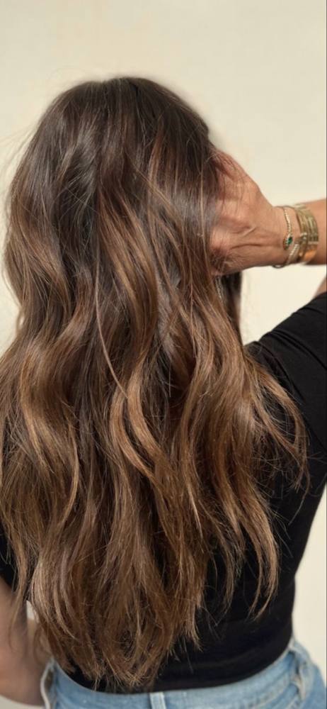 Bruine golven met caramel balayage - klantresultaat